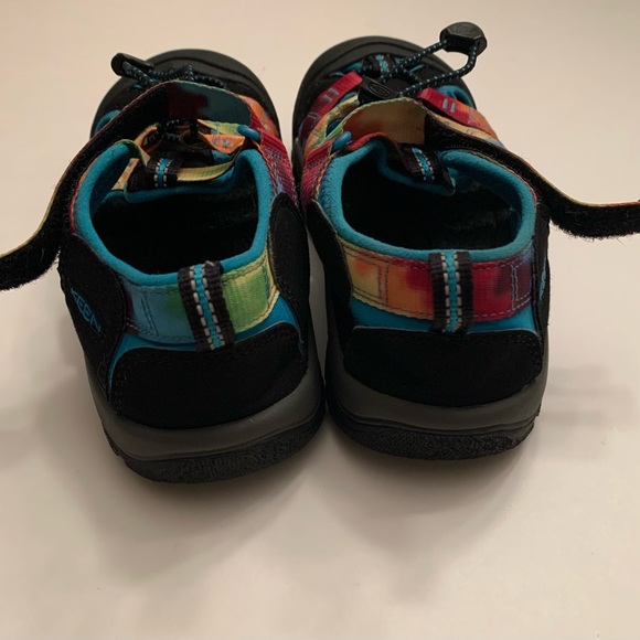 KEEN kid’s Newport H2 tie dye water shoes - Picture 3 of 6
